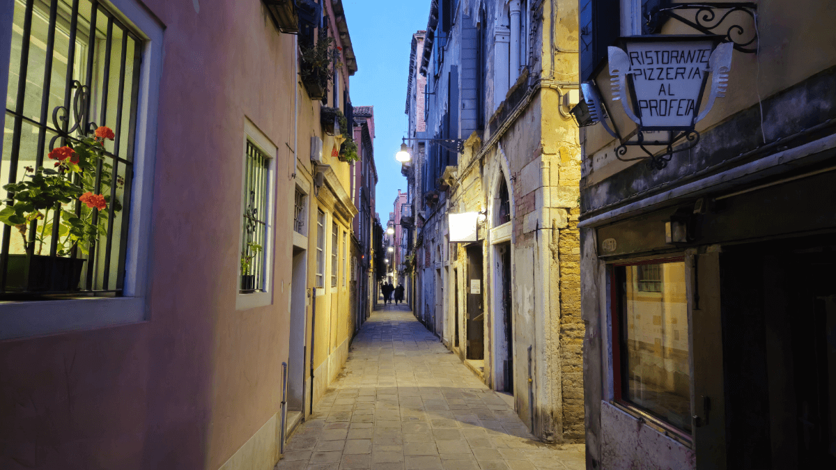 calle-lunga-san-barnaba